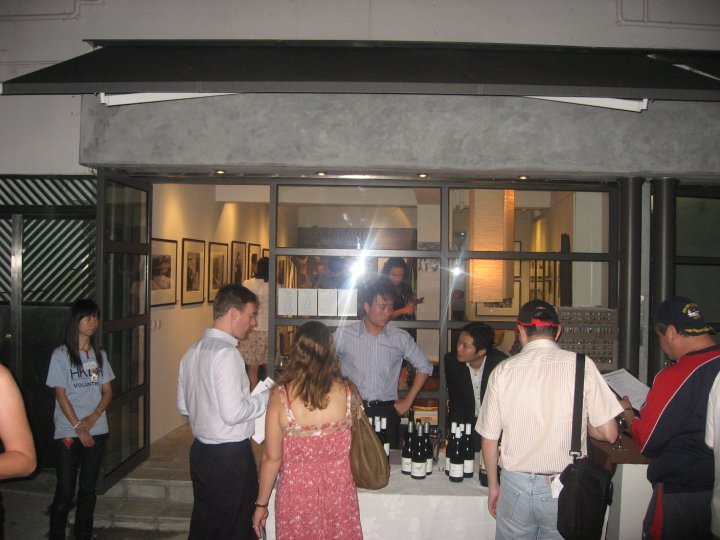 HKWineWalk2